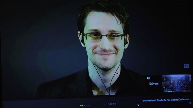 Edward Snowden bei einer Videokonferenz