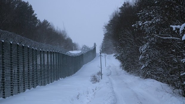 Grenzzaun und -anlagen an der litauisch-belarussischen Grenze