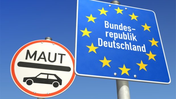 Straßenschilder "Maut" und "Bundesrepublik Deutschland"