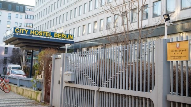 Blick auf das «City Hostel» in Berlin-Mitte. Das Hostel steht auf dem Grundstück der nordkoreanischen Botschaft.