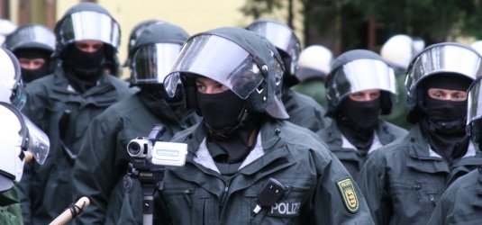 Polizei mach Videoaufnahmen (Symbolbild)