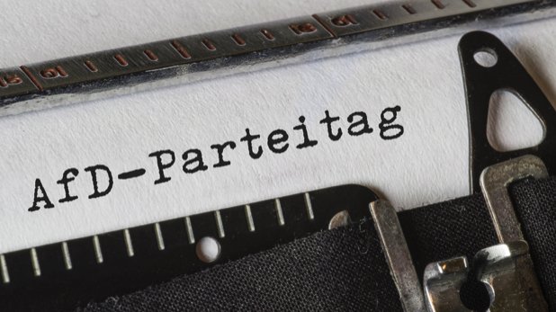 "AfD Parteitag" auf Schreibmaschine geschrieben.