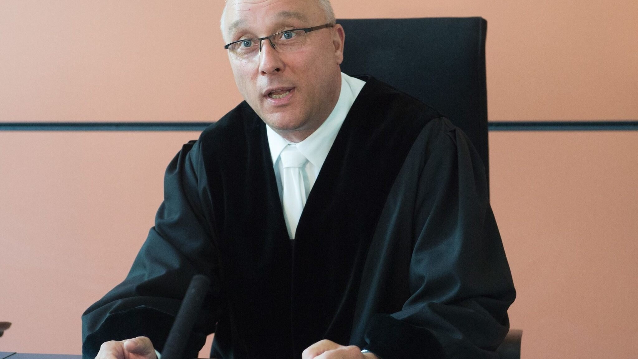 Jens Maier (AfD) droht die Entfernung aus dem Richterverhältnis.