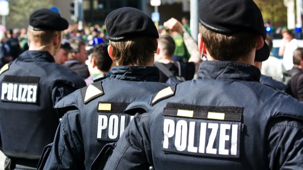 Polizisten in Uniform