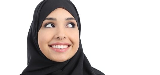 Muslima mit Kopftuch (Symbolbild)