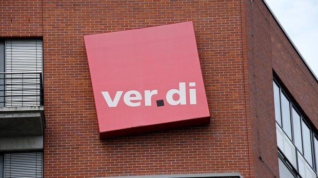 Schild der Ver.di-Zentrale in Berlin.