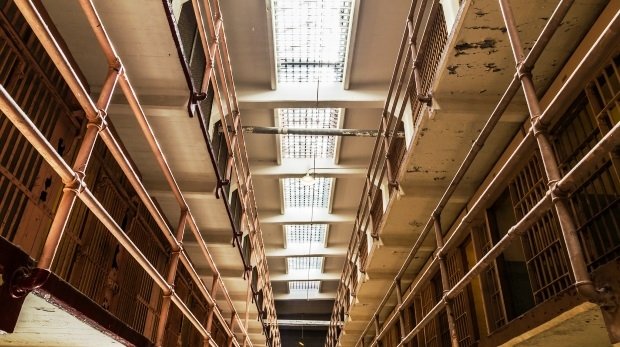 Leere Zellen im berühmten Alcatraz-Gefängnis (Symbolbild)