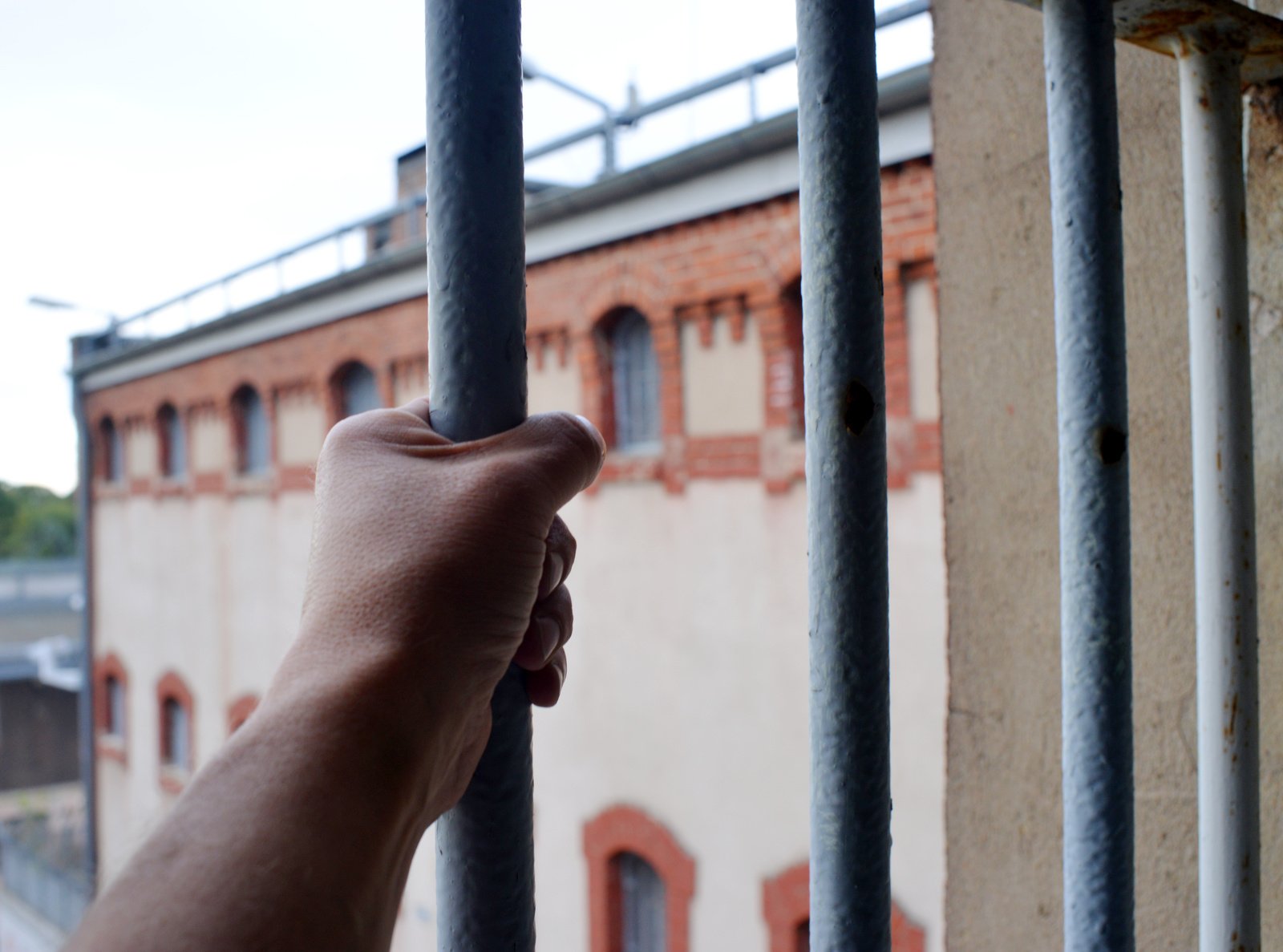 Sicht aus dem Gefängnis heraus (Symbolbild)