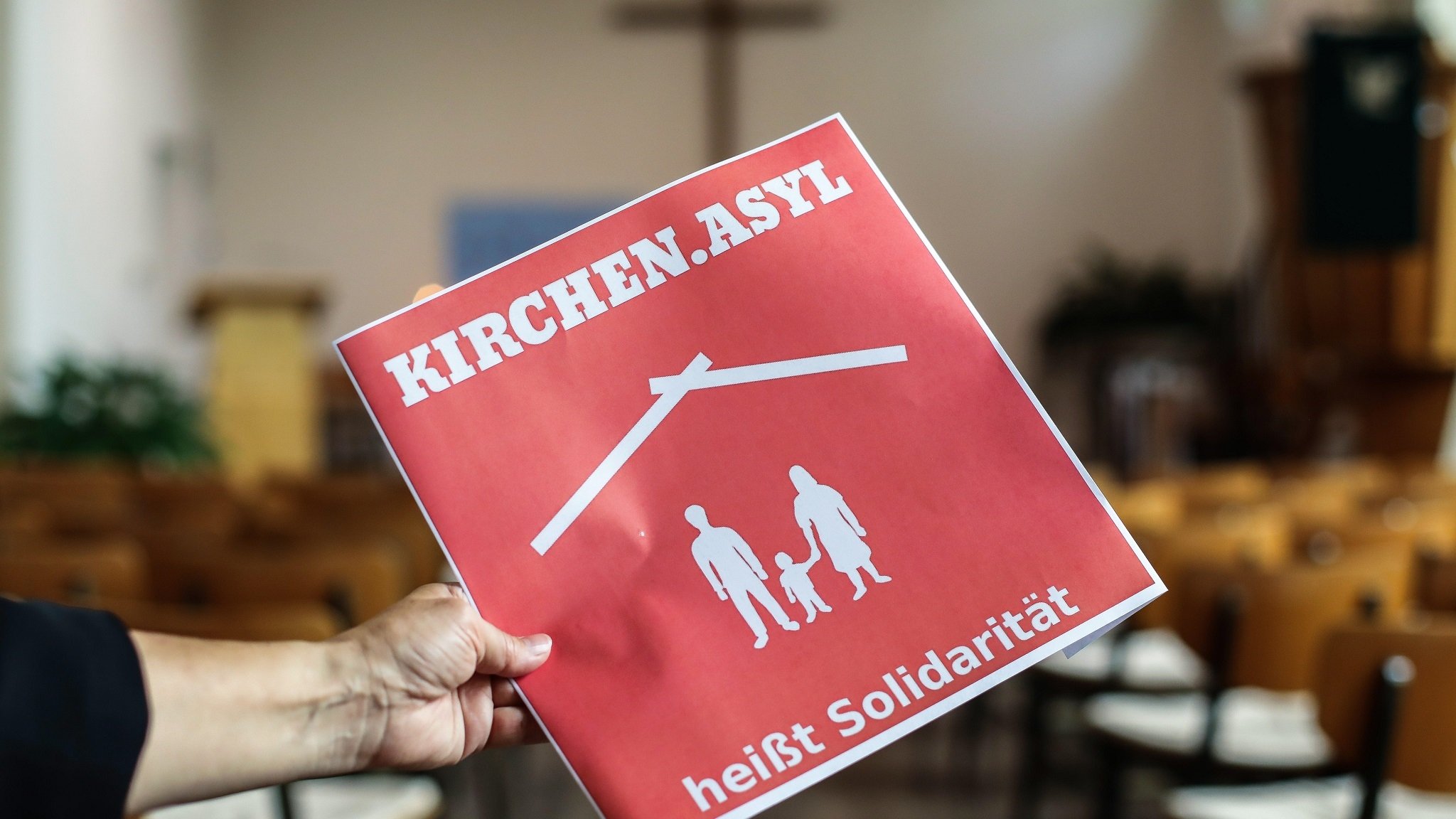 "Kirchenasyl heisst Solidarität" heißt es auf einem Schild