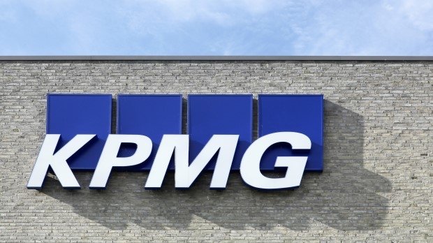 Fassade mit KPMG-Logo