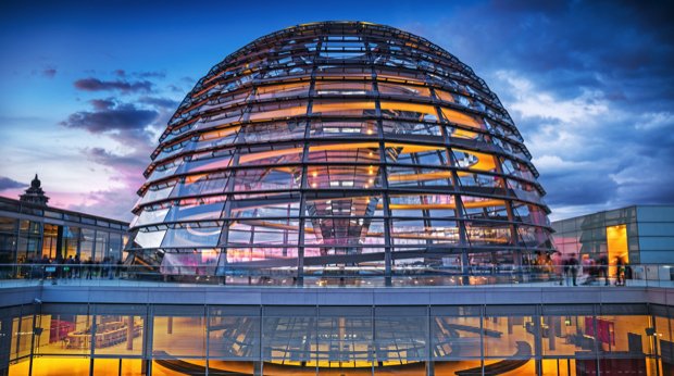 Die Kuppel des Gebäudes des Deutschen Bundestags