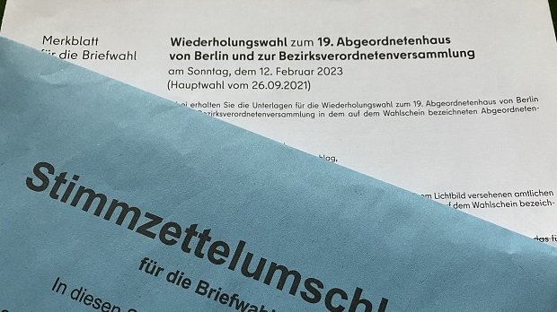 Briefwahlunterlagen für die Neuwahl zum Berliner Abgeordnetenhaus