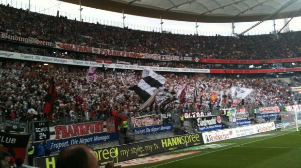 Fankurve von Eintracht Frankfurt (Symbolbild)