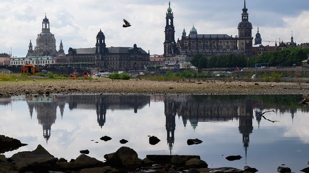 Der Pegel der Elbe in Dresden betrug am 30.05.22 96 Zentimeter.