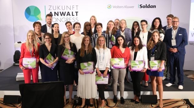 Auszeichnung der "Women of Legal Tech" auf dem AZK 2018