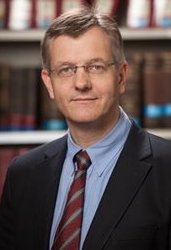 Professor Dr. Stefan Muckel