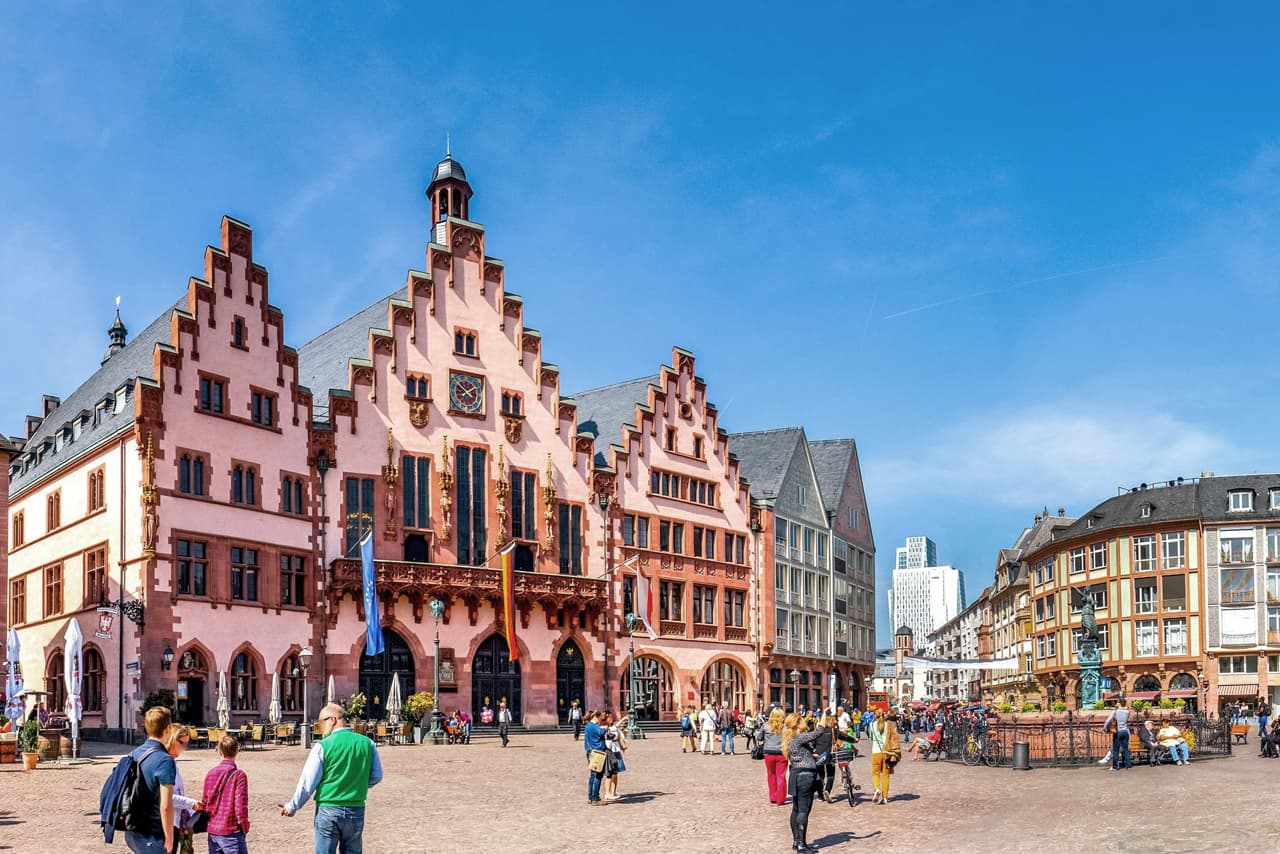 Frankfurter Römer, Sina Ettmer/Adobe Stock