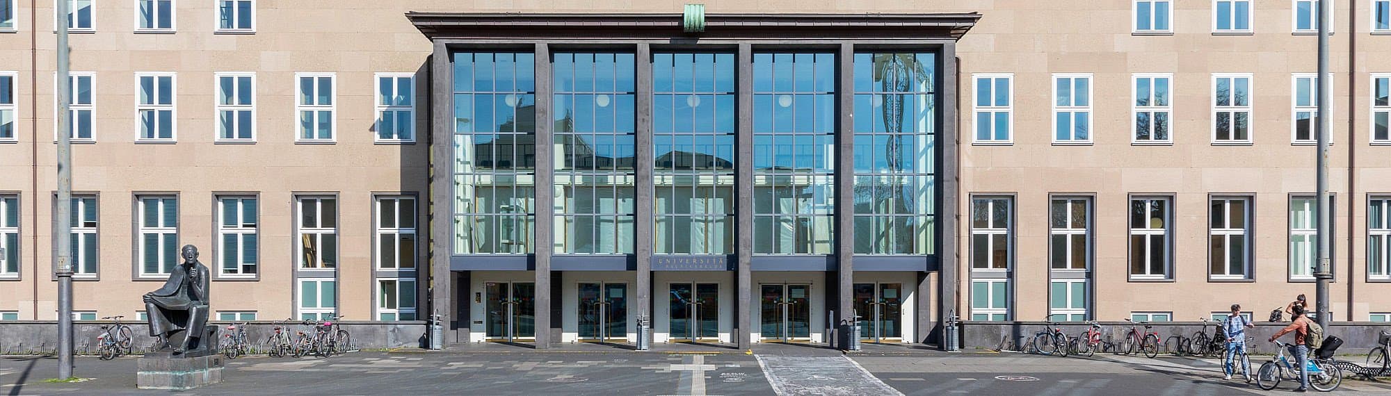 Jura studieren an der Uni Köln - Hauptgebäude